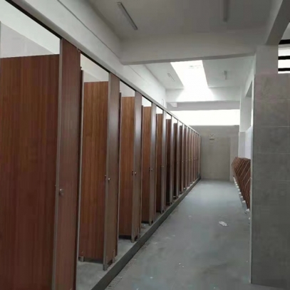 卫生间隔断